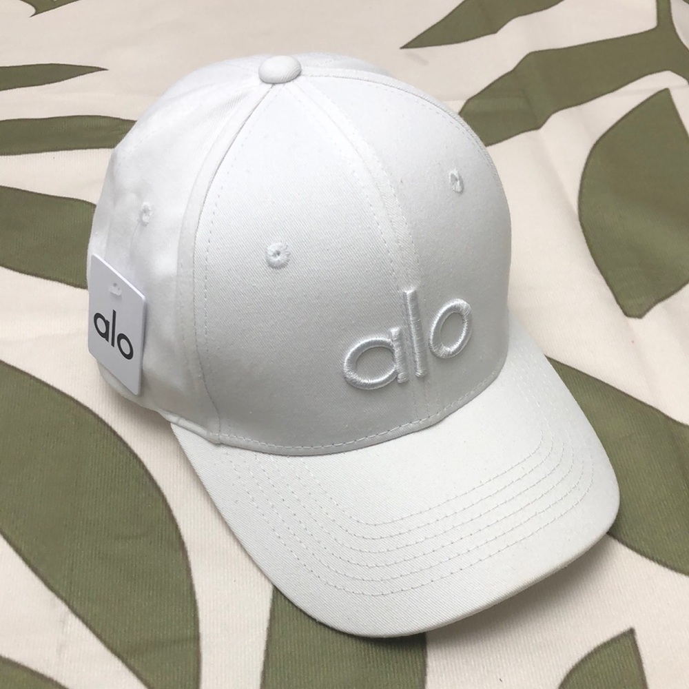 NWT ALO Yoga White Off-Duty Baseball Cap